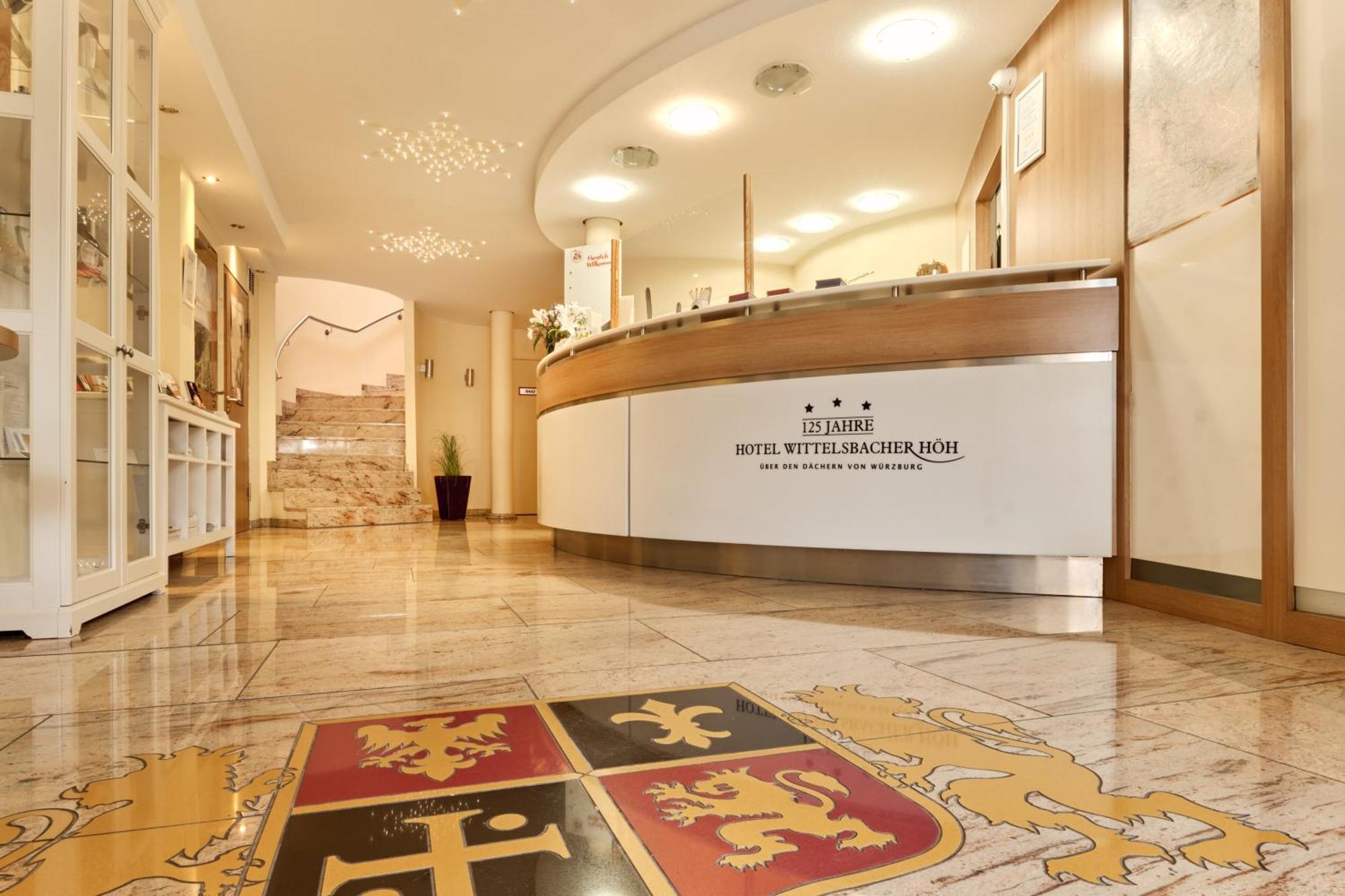 Hotel Wittelsbacher Hoeh Вюрцбург Экстерьер фото