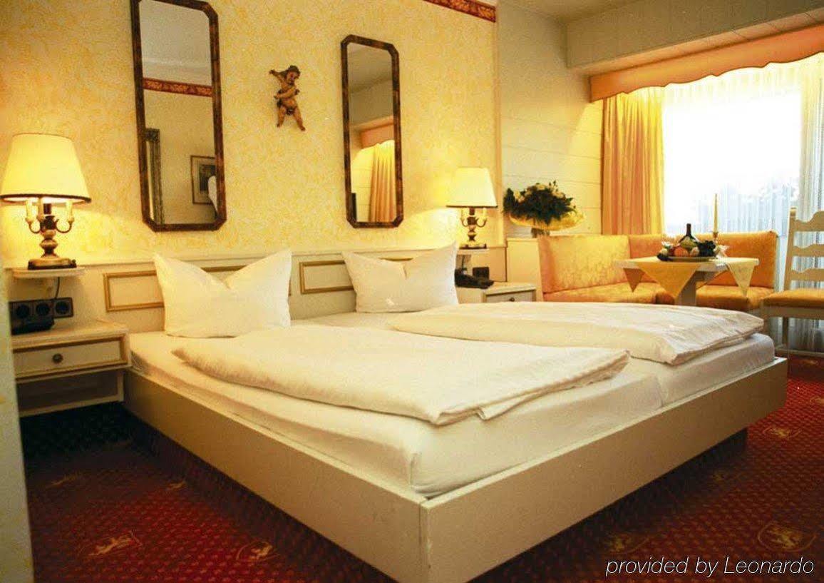 Hotel Wittelsbacher Hoeh Вюрцбург Экстерьер фото